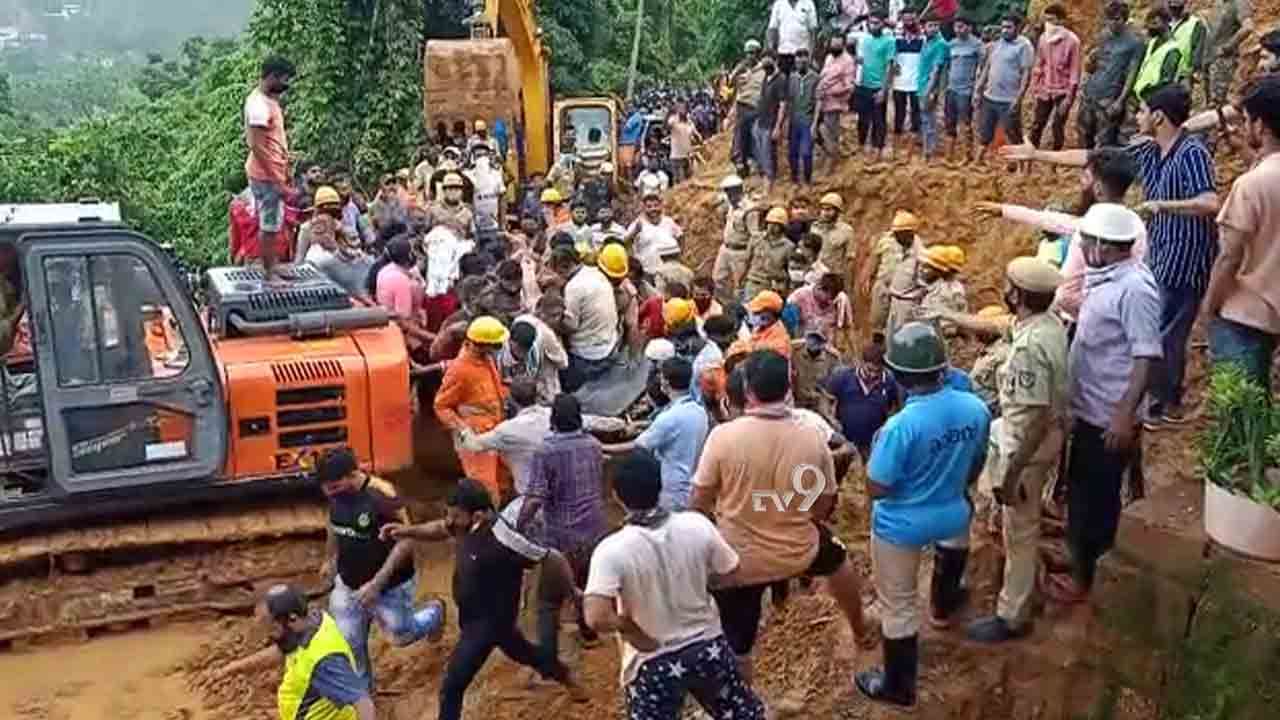 ಮಂಗಳೂರು ಗುಡ್ಡ ಕುಸಿತ: ಮಣ್ಣಿನಲ್ಲಿ ಸಿಲುಕಿದ್ದ ಮಕ್ಕಳ ದುರ್ಮರಣ