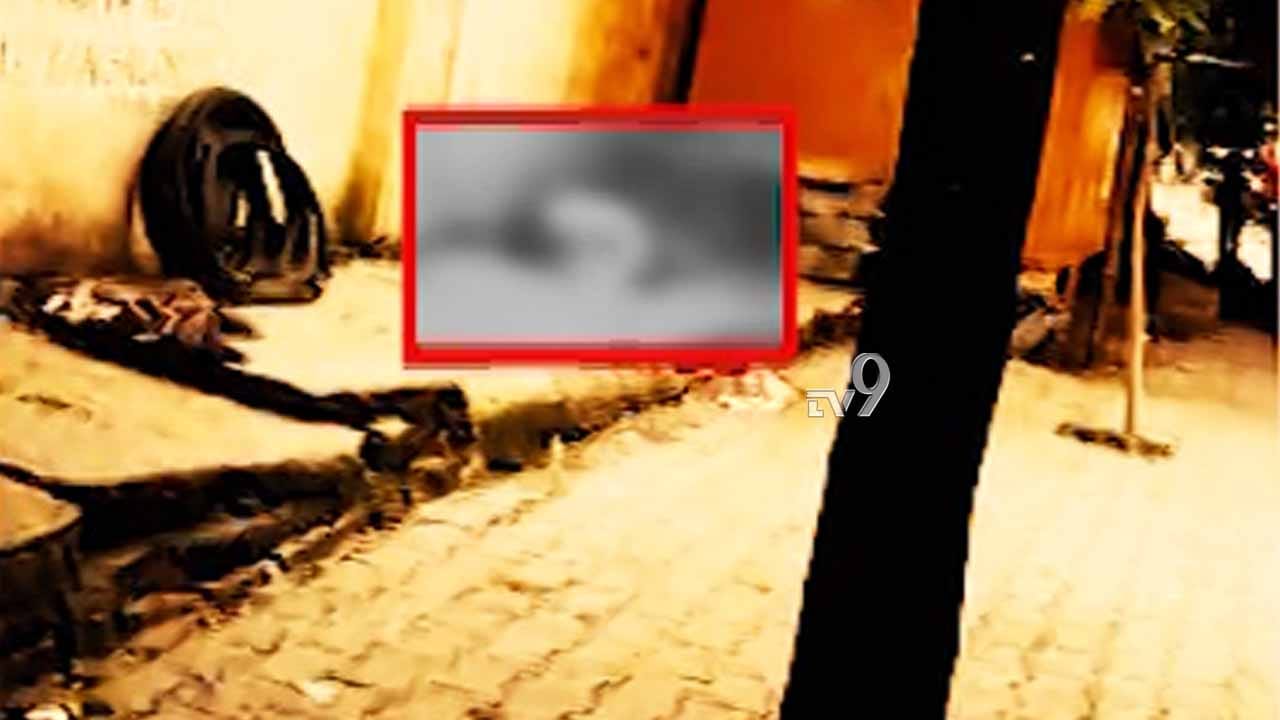 ಪೀಣ್ಯ: ಹೃದ್ರೋಗದಿಂದ ಬಳಲುತ್ತಿದ್ದ ವ್ಯಕ್ತಿ ರಸ್ತೆಯಲ್ಲಿ ಕುಸಿದುಬಿದ್ದು ಸಾವು ಪೀಣ್ಯ: ಹೃದ್ರೋಗದಿಂದ ಬಳಲುತ್ತಿದ್ದ ವ್ಯಕ್ತಿ ರಸ್ತೆಯಲ್ಲಿ ಕುಸಿದುಬಿದ್ದು ಸಾವು