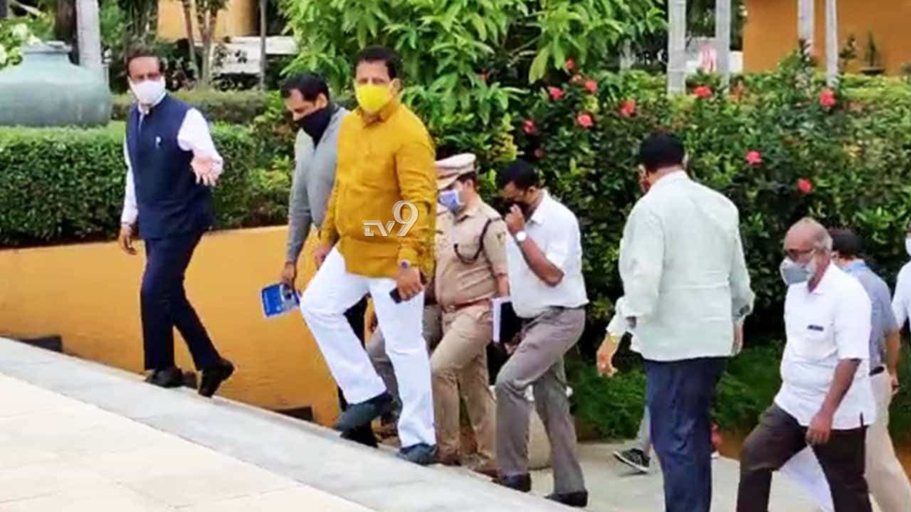 ಬೆಂಗಳೂರಿನಲ್ಲಿ ನಿರ್ಮಾಣವಾಗುತ್ತಿದೆ ದೇಶದ ಅತಿ ದೊಡ್ಡ ಕೋವಿಡ್ ಕೇರ್ ಸೆಂಟರ್ ಬೆಂಗಳೂರಿನಲ್ಲಿ ನಿರ್ಮಾಣವಾಗುತ್ತಿದೆ ದೇಶದ ಅತಿ ದೊಡ್ಡ ಕೋವಿಡ್ ಕೇರ್ ಸೆಂಟರ್