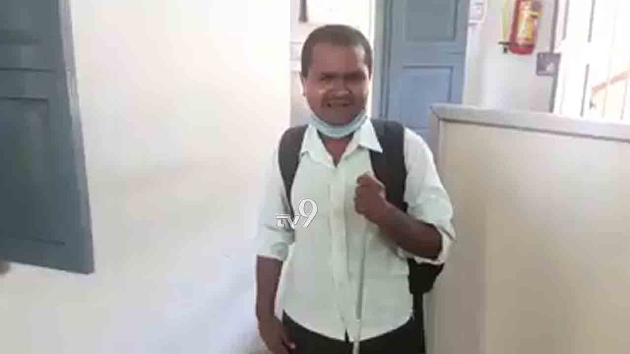 ಒಂದೇ ಒಂದು ಮನೆ ಕಟ್ಟಿಸಿಕೊಡಿ ಸರ್ -ಸೂರಿಗಾಗಿ ಕಣ್ಣೀರಿಟ್ಟ ದಿವ್ಯಾಂಗ ಯುವಕ
