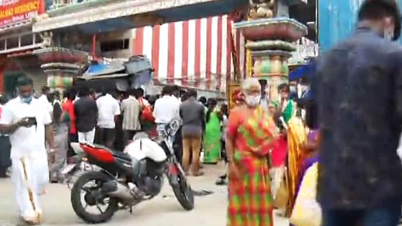 ಮೆಜೆಸ್ಟಿಕ್ನಲ್ಲಿ ಅಣ್ಣಮ್ಮ ದೇವಸ್ಥಾನದ ಮುಂದೆ ಜನವೋ ಜನ!