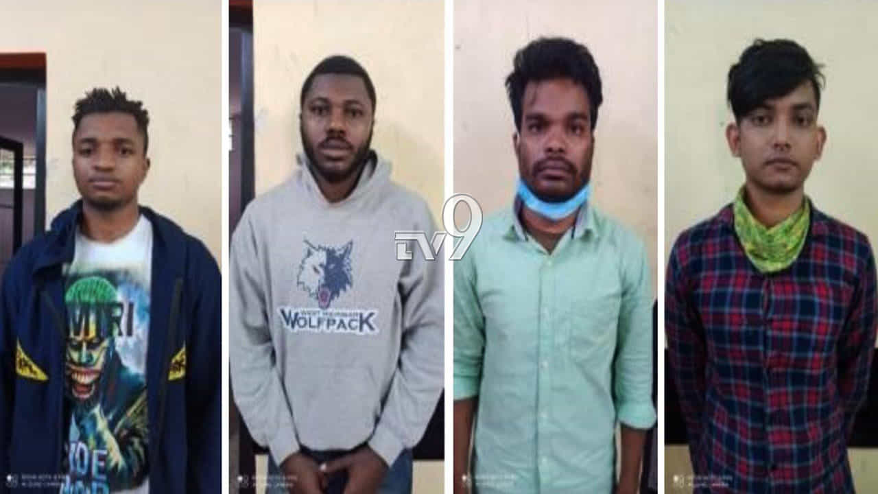ಕೊರೊನಾಗೆ ಔಷಧಿ ಹೆಸರಲ್ಲಿ ವಿದೇಶಿ ಗ್ಯಾಂಗ್ ಬೆಂಗಳೂರಲ್ಲಿ ಏನು ಮಾಡ್ತಿತ್ತು ಗೊತ್ತಾ? ಕೊರೊನಾಗೆ ಔಷಧಿ ಹೆಸರಲ್ಲಿ ವಿದೇಶಿ ಗ್ಯಾಂಗ್ ಬೆಂಗಳೂರಲ್ಲಿ ಏನು ಮಾಡ್ತಿತ್ತು ಗೊತ್ತಾ?