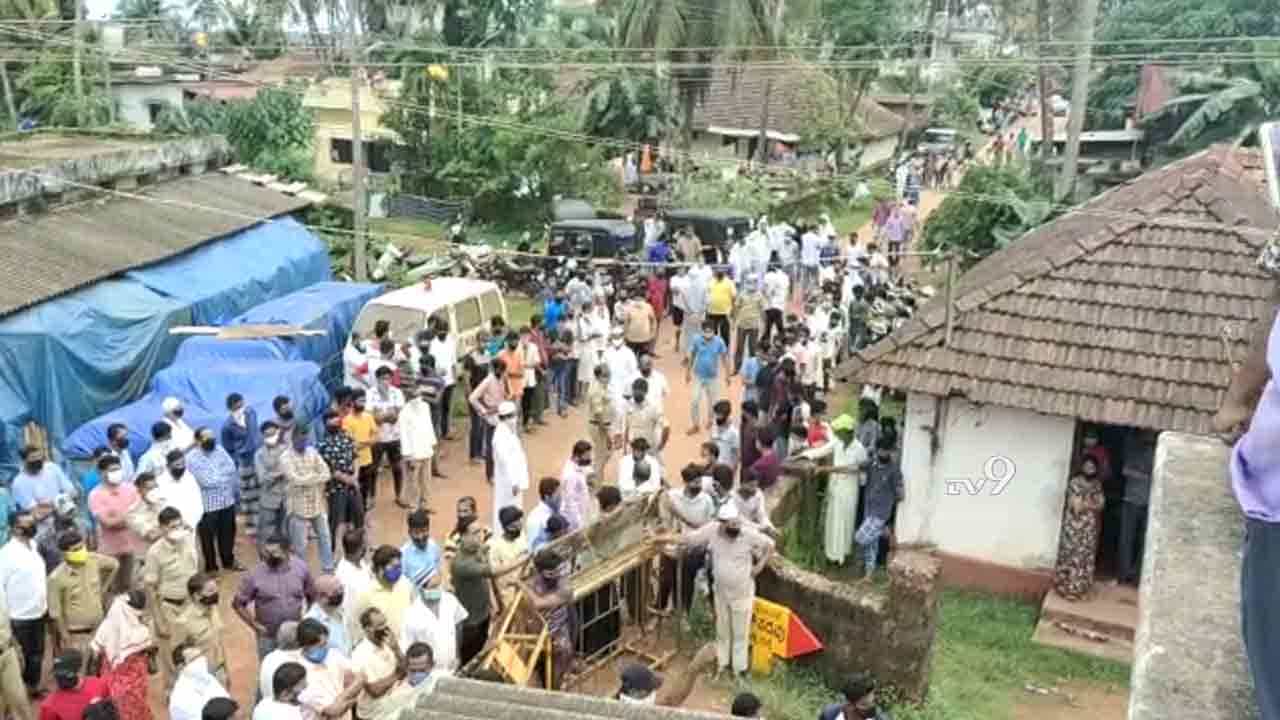 ಮಂಗಳೂರಿನಲ್ಲಿ ಪಂಚಾಯತ್ ಸದಸ್ಯನ ಭೀಕರ ಕೊಲೆ ಮಂಗಳೂರಿನಲ್ಲಿ ಪಂಚಾಯತ್ ಸದಸ್ಯನ ಭೀಕರ ಕೊಲೆ
