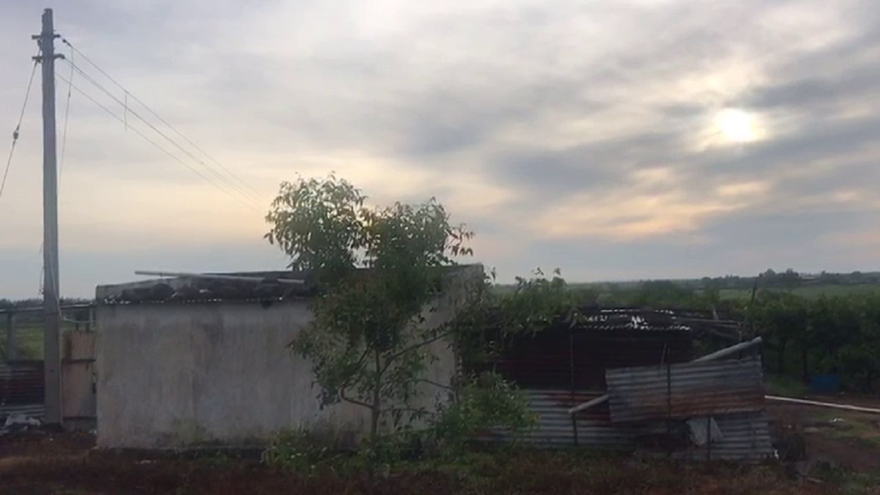 ರೆಡ್ ಹ್ಯಾಂಡ್ ಆಗಿ ಸಿಕ್ಕಿಬಿದ್ದ ವಿವಾಹಿತ ಮಹಿಳೆ ಹಾಗೂ ಯುವಕನನ್ನ ಕೊಚ್ಚಿ ಕೊಚ್ಚಿ ಕೊಂದ್ರು.. ರೆಡ್ ಹ್ಯಾಂಡ್ ಆಗಿ ಸಿಕ್ಕಿಬಿದ್ದ ವಿವಾಹಿತ ಮಹಿಳೆ ಹಾಗೂ ಯುವಕನನ್ನ ಕೊಚ್ಚಿ ಕೊಚ್ಚಿ ಕೊಂದ್ರು..