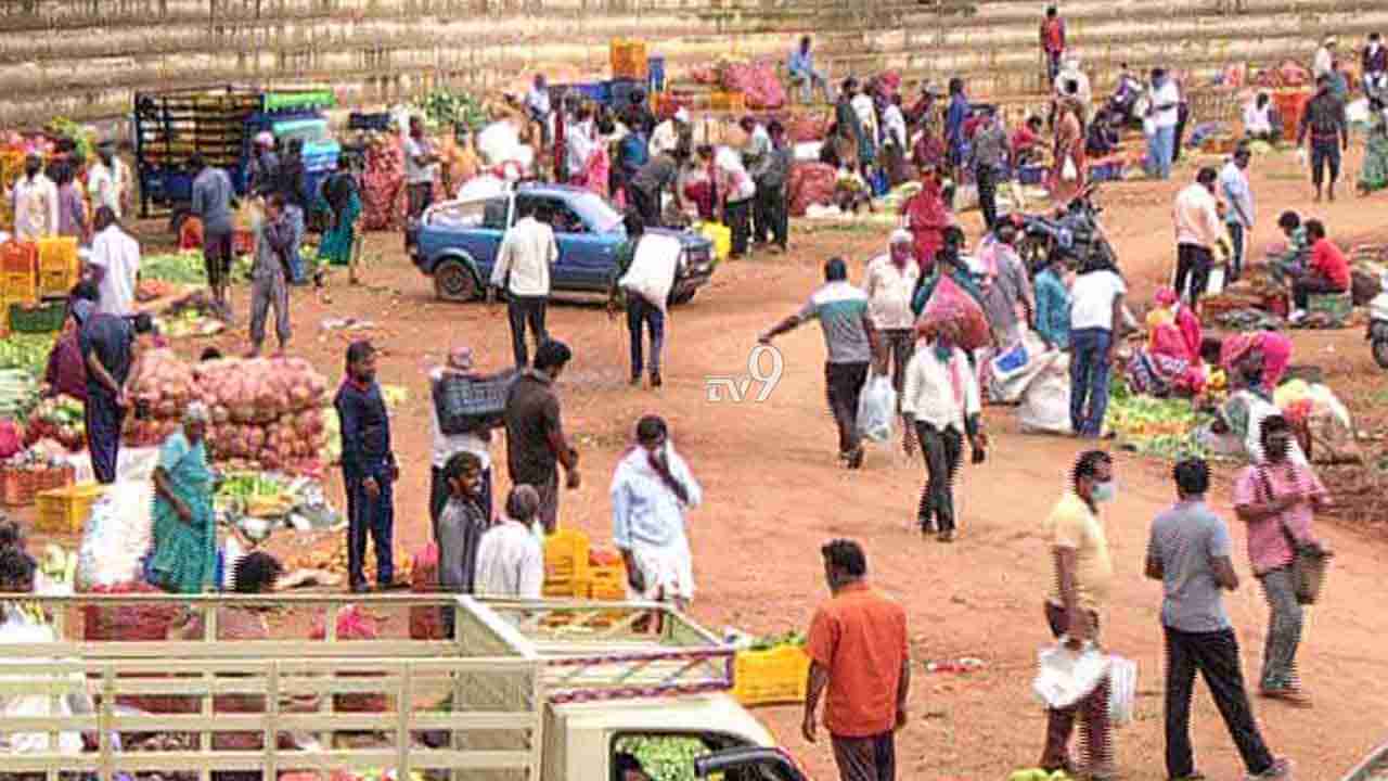 ರಾಜ್ಯದ ಕೆಲವೆಡೆ ಸಂಡೇ ಲಾಕ್​​ಡೌನ್ ಉಲ್ಲಂಘನೆ, ಅಖಾಡಕ್ಕಿಳಿದ ಖಾಕಿ ಪಡೆ