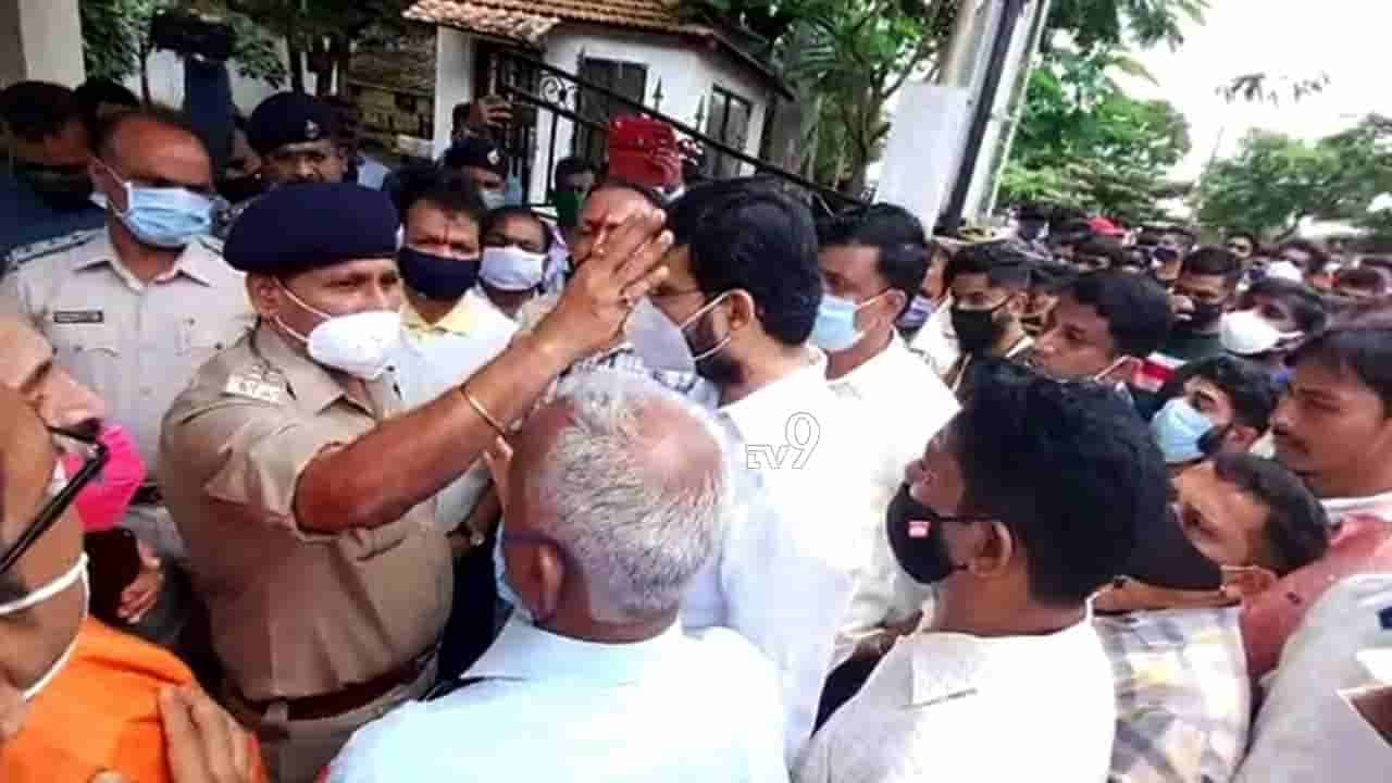 ರಾಯಣ್ಣ ವಿವಾದ ಮುಗಿದರೂ facebookನಲ್ಲಿ ಕಿಡಿಗೇಡಿಗಳಿಂದ ಪೋಸ್ಟ್, ಪೊಲೀಸರಿಂದ FIR