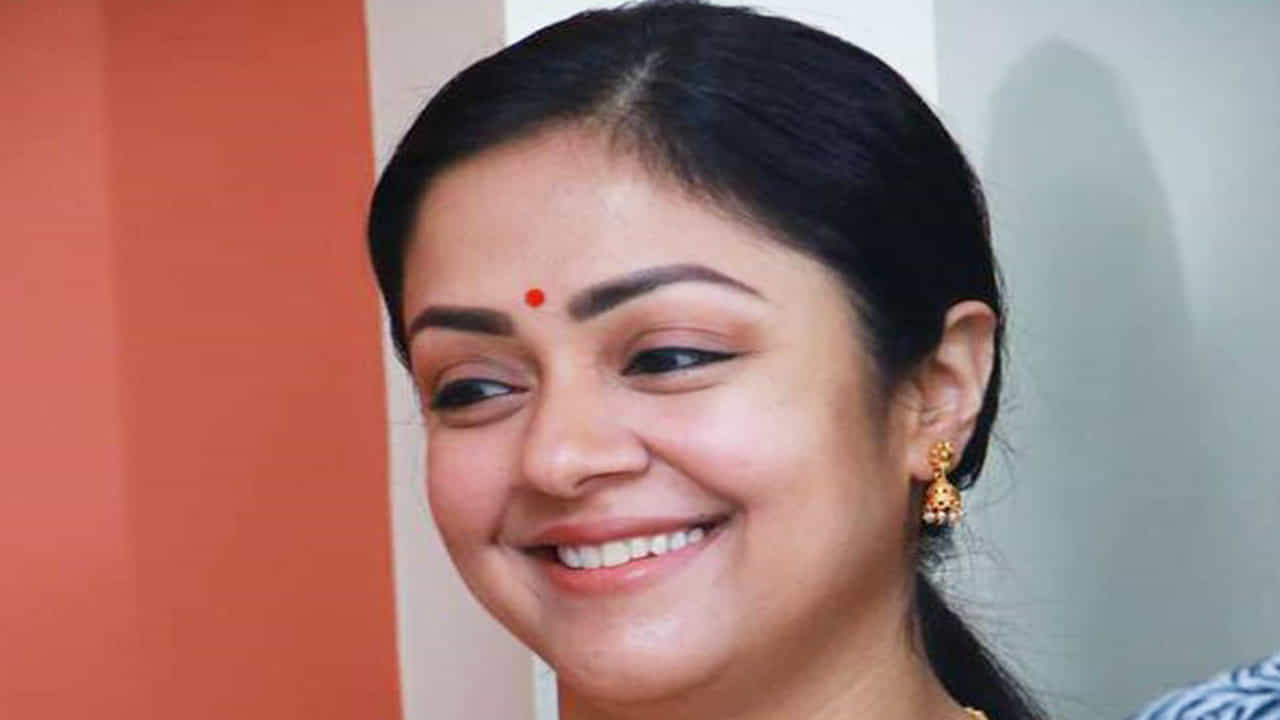 ಖ್ಯಾತ ನಟಿ ತಂಜಾವೂರಿನ ಸರ್ಕಾರಿ ಆಸ್ಪತ್ರೆಗೆ ದೇಣಿಗೆ ನೀಡಿದ್ದು ಯಾಕೆ ಗೊತ್ತಾ? ಖ್ಯಾತ ನಟಿ ತಂಜಾವೂರಿನ ಸರ್ಕಾರಿ ಆಸ್ಪತ್ರೆಗೆ ದೇಣಿಗೆ ನೀಡಿದ್ದು ಯಾಕೆ ಗೊತ್ತಾ?