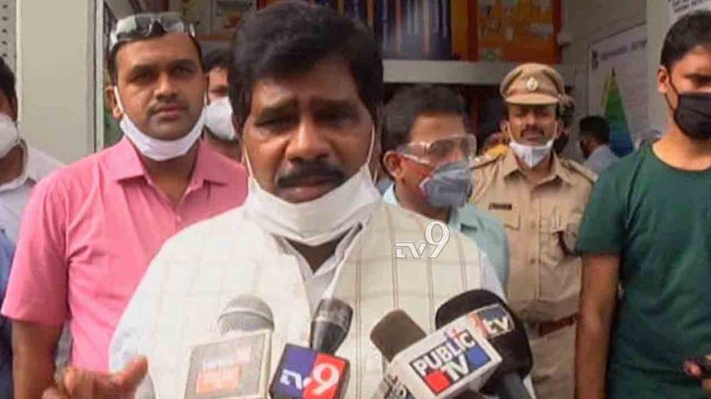 ಮಂತ್ರಿಗಿರಿ ಬಿಡಲು ನಾಗೇಶ್ ಹಿಂದೇಟು; ನಾನು ಮಾಡಿದ ತಪ್ಪಾದರೂ ಏನು ಎಂದು ಸಿಎಂ ಯಡಿಯೂರಪ್ಪಗೆ ನೇರ ಪ್ರಶ್ನೆ.. ಮಂತ್ರಿಗಿರಿ ಬಿಡಲು ನಾಗೇಶ್ ಹಿಂದೇಟು; ನಾನು ಮಾಡಿದ ತಪ್ಪಾದರೂ ಏನು ಎಂದು ಸಿಎಂ ಯಡಿಯೂರಪ್ಪಗೆ ನೇರ ಪ್ರಶ್ನೆ..