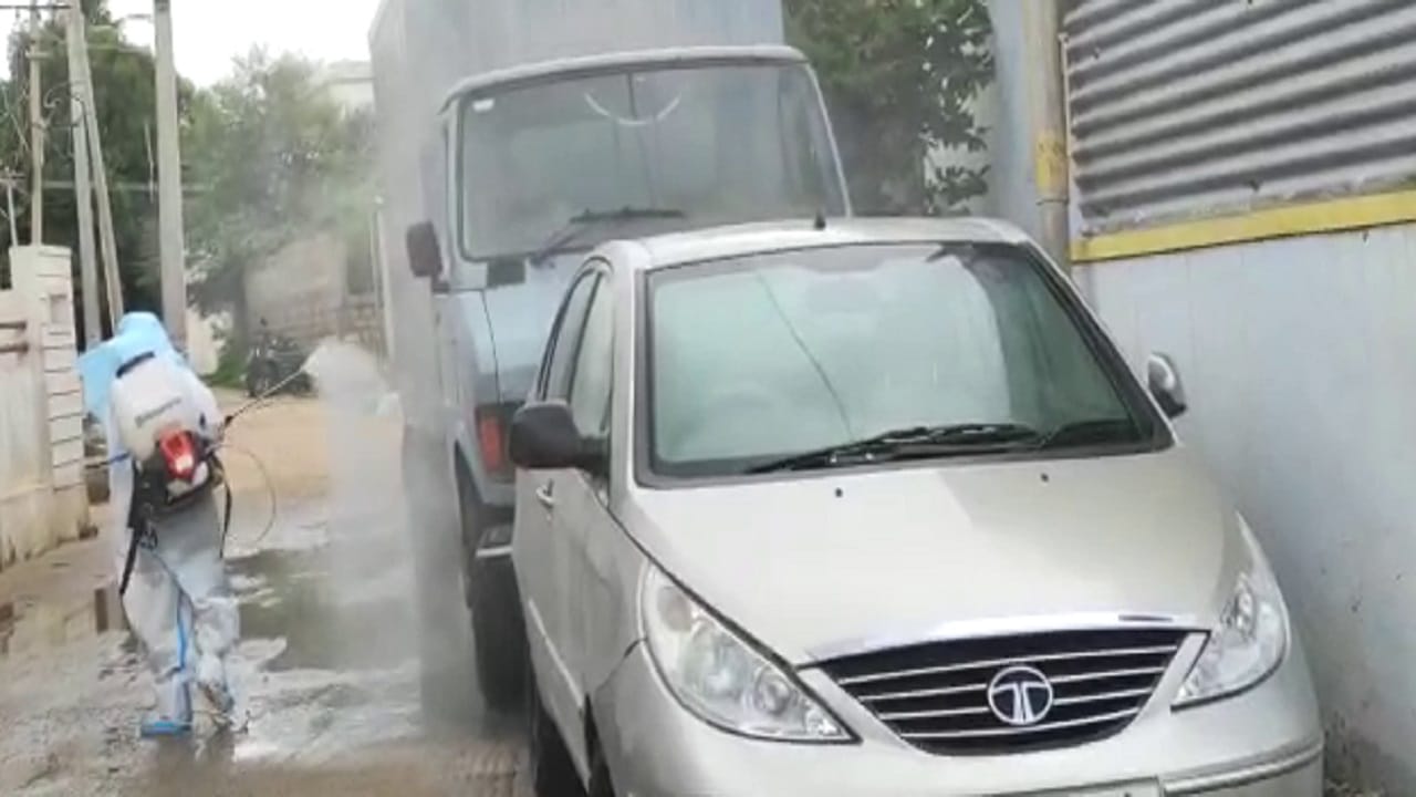 ಆಸ್ಪತ್ರೆಯಿಂದ ತಪ್ಪಿಸಿಕೊಳ್ಳಲು ಯತ್ನಿಸಿದ ಸೋಂಕಿತ ವ್ಯಕ್ತಿ ಸಾವು ಆಸ್ಪತ್ರೆಯಿಂದ ತಪ್ಪಿಸಿಕೊಳ್ಳಲು ಯತ್ನಿಸಿದ ಸೋಂಕಿತ ವ್ಯಕ್ತಿ ಸಾವು