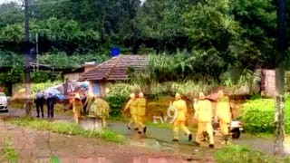 ನದಿ ನಡುವೆ ಸಿಕ್ಕಿ ಬಿದ್ದಿರುವ ಸಿಗಂದೂರು ಲಾಂಚ್, ಪ್ರಯಾಣಿಕರು ಅತಂತ್ರ