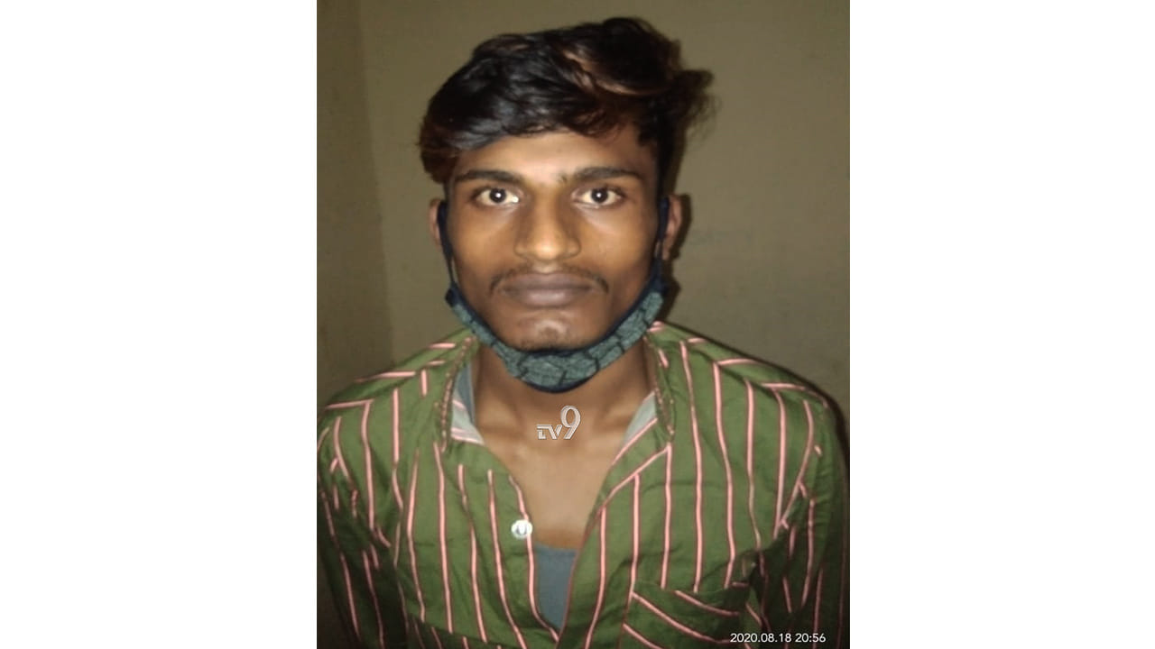 ಪಾದರಾಯನಪುರದಲ್ಲಿ ಬೆಂಕಿ ಹಚ್ಚಿ ಚಿಂತಾಮಣಿಯಲ್ಲಿ ಅಡಗಿದ್ದ ಆರೋಪಿಯ ಬಂಧನ ಪಾದರಾಯನಪುರದಲ್ಲಿ ಬೆಂಕಿ ಹಚ್ಚಿ ಚಿಂತಾಮಣಿಯಲ್ಲಿ ಅಡಗಿದ್ದ ಆರೋಪಿಯ ಬಂಧನ