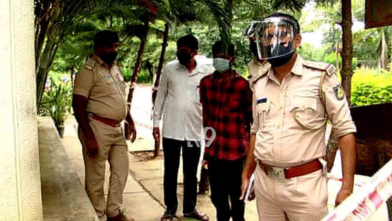 ಶಿವಮೊಗ್ಗ PSI ಮೇಲೆ ಹಲ್ಲೆ ಪ್ರಕರಣ: ಓರ್ವ ಆರೋಪಿಯನ್ನ ಬಂಧಿಸಿದ ಖಾಕಿ ಶಿವಮೊಗ್ಗ PSI ಮೇಲೆ ಹಲ್ಲೆ ಪ್ರಕರಣ: ಓರ್ವ ಆರೋಪಿಯನ್ನ ಬಂಧಿಸಿದ ಖಾಕಿ