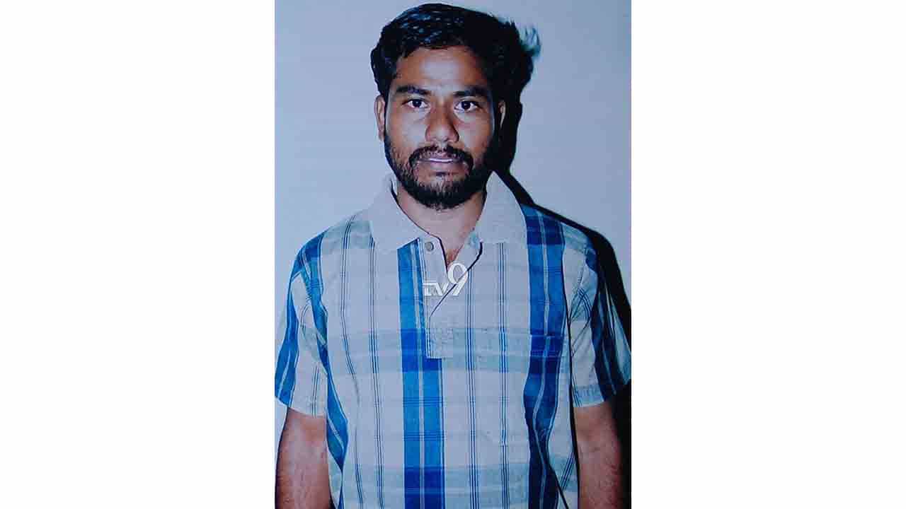 ಭೀಮಾತೀರದ ಕುಖ್ಯಾತ ಬಾಗಪ್ಪ ಹರಿಜನ್ನನ್ನು ಮತ್ತೆ ಕಂಬಿ ಹಿಂದೆ ಹಾಕಿದ ಖಾಕಿ ಪಡೆ ಭೀಮಾತೀರದ ಕುಖ್ಯಾತ ಬಾಗಪ್ಪ ಹರಿಜನ್ನನ್ನು ಮತ್ತೆ ಕಂಬಿ ಹಿಂದೆ ಹಾಕಿದ ಖಾಕಿ ಪಡೆ