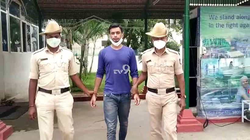 ಜಾಲತಾಣಗಳಲ್ಲಿ ಒಂಟಿ ಯುವತಿಯರ ಬೇಟೆ: ಹಣ ಪಡೆದು ವಂಚಿಸುತ್ತಿದ್ದ ಆರೋಪಿ ಸೆರೆ