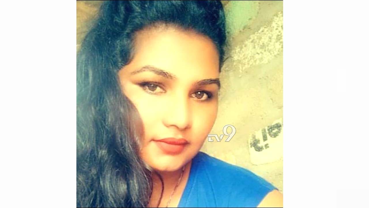 ತಲೆ ಮೇಲೆ ಕಲ್ಲು ಎತ್ತಿ ಹಾಕಿ ಮಂಗಳಮುಖಿಯ ಬರ್ಬರ ಕೊಲೆ, ಯಾವೂರಲ್ಲಿ? ತಲೆ ಮೇಲೆ ಕಲ್ಲು ಎತ್ತಿ ಹಾಕಿ ಮಂಗಳಮುಖಿಯ ಬರ್ಬರ ಕೊಲೆ, ಯಾವೂರಲ್ಲಿ?