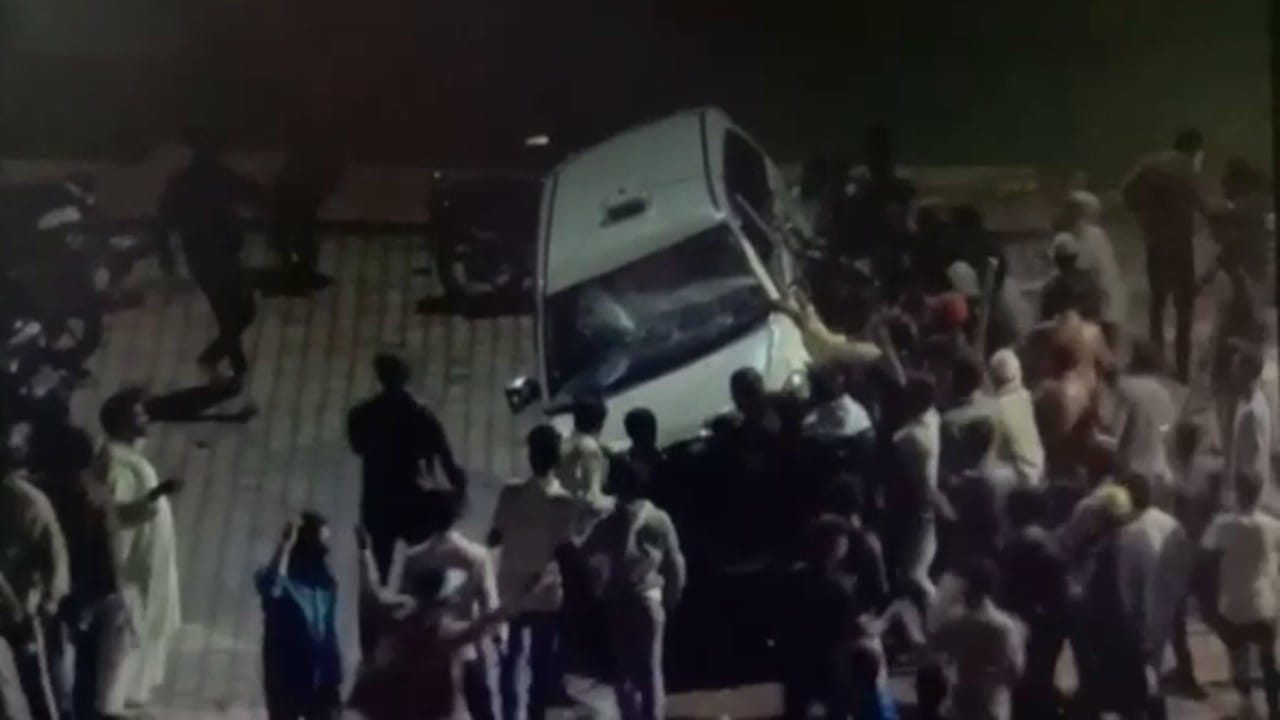 ರಾಜಧಾನಿ ಗಲಾಟೆಗೆ Kerala Link, ಹಿಂಸಾಚಾರಕ್ಕೆ ವಾರದ ಹಿಂದೆಯೇ ಸ್ಕೆಚ್? ರಾಜಧಾನಿ ಗಲಾಟೆಗೆ Kerala Link, ಹಿಂಸಾಚಾರಕ್ಕೆ ವಾರದ ಹಿಂದೆಯೇ ಸ್ಕೆಚ್?