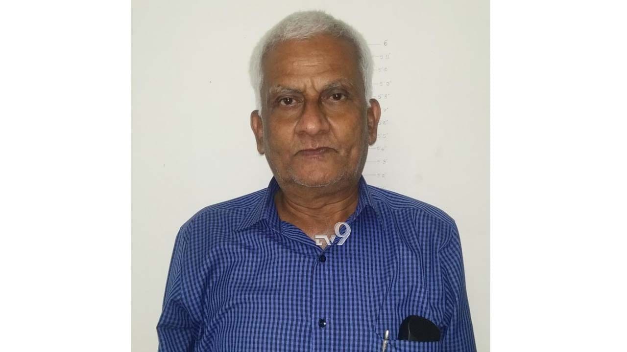 ಉಂಡು ಹೋದ ಕೊಂಡು ಹೋದ: 400 ಹೋಟೆಲ್ಗಳಿಗೆ ಚಳ್ಳೆ ಹಣ್ಣು ತಿನ್ನಿಸಿದ ‘ಕಿಲಾಡಿ ತಾತ’! ಉಂಡು ಹೋದ ಕೊಂಡು ಹೋದ: 400 ಹೋಟೆಲ್ಗಳಿಗೆ ಚಳ್ಳೆ ಹಣ್ಣು ತಿನ್ನಿಸಿದ ‘ಕಿಲಾಡಿ ತಾತ’!