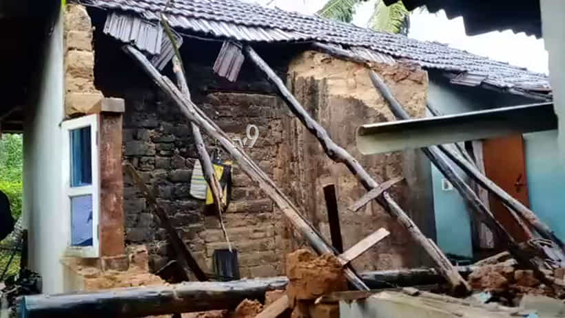 ಮಳೆರಾಯನ ಅವಾಂತರ: ರಾಜ್ಯದ ಹಲವೆಡೆ ಮನೆ ಕುಸಿತ