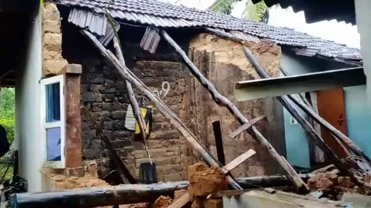 ಮಳೆರಾಯನ ಅವಾಂತರ: ರಾಜ್ಯದ ಹಲವೆಡೆ ಮನೆ ಕುಸಿತ
