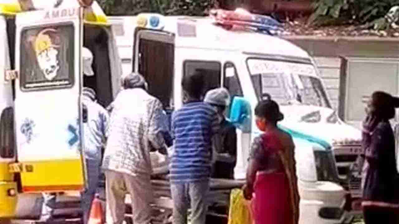 ಮುಂದುವರೆದ ನಿರ್ಲಕ್ಷ್ಯ: ಐದಾರು ಆಸ್ಪತ್ರೆ ಸುತ್ತಿದರೂ ಸಿಗಲಿಲ್ಲ ಚಿಕಿತ್ಸೆ, ವೃದ್ಧ ಸಾವು