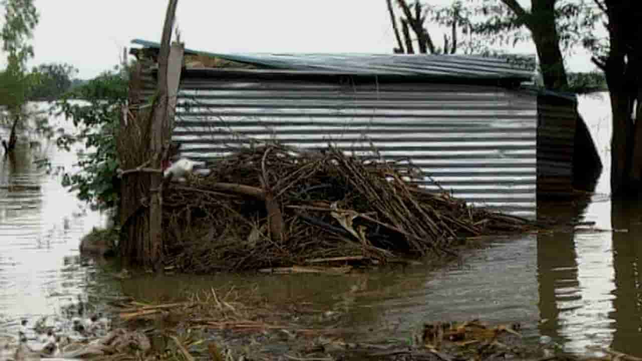 ಘಟಪ್ರಭಾ ನದಿ ಅಬ್ಬರ: ಮಿರ್ಜಿ ಗ್ರಾಮದಲ್ಲಿ ಅಜ್ಜಿಯ ಗೋಳಾಟ