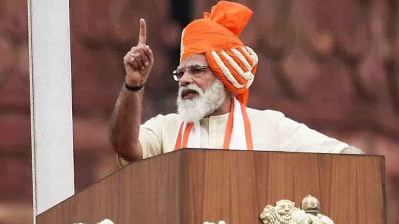 ಸ್ವಾತಂತ್ರ್ಯ ದಿನಾಚರಣೆಯಂದು ಪ್ರಧಾನಿ ಧರಿಸಿದ್ದ ಮುಂಡಾಸನ್ನು ಯಾರು ನೀಡಿದ್ದು ಗೊತ್ತಾ?