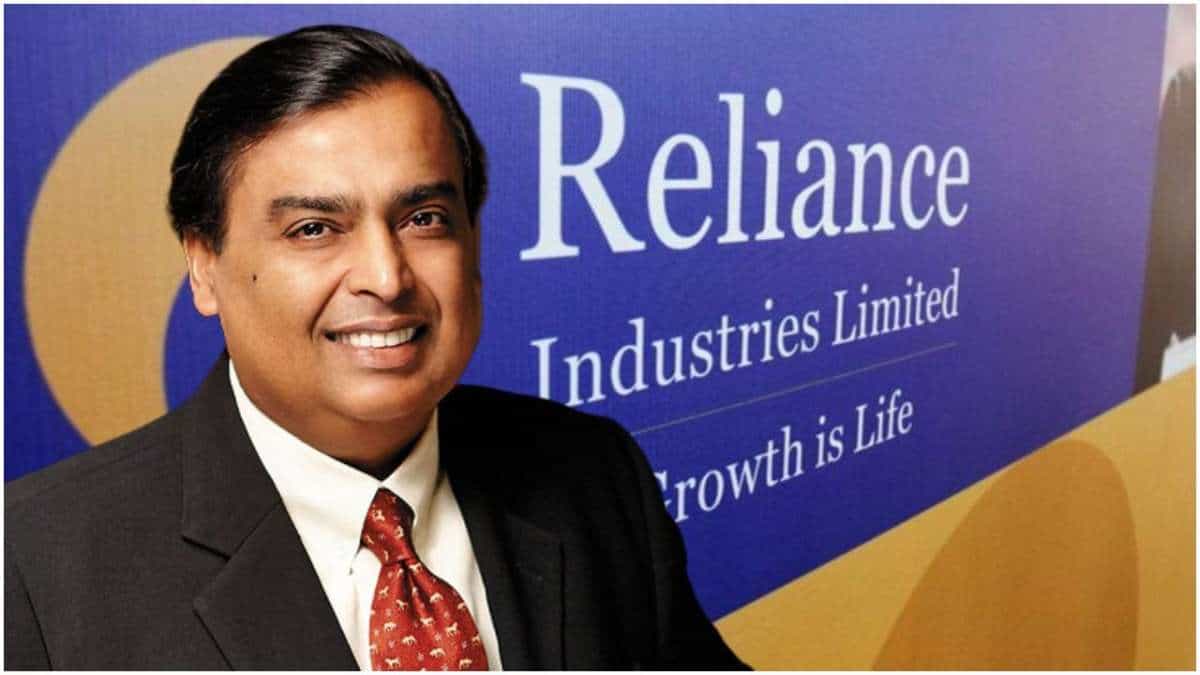 Future Group- Reliance Deal: 'ಫ್ಯೂಚರ್ ರೀಟೇಲ್- ರಿಲಯನ್ಸ್ ಇಂಡಸ್ಟ್ರೀಸ್ ವ್ಯವಹಾರ ಕುದುರದಿದ್ದಲ್ಲಿ 11 ಲಕ್ಷದಷ್ಟು ಉದ್ಯೋಗ ನಷ್ಟ' Future Group- Reliance Deal: 'ಫ್ಯೂಚರ್ ರೀಟೇಲ್- ರಿಲಯನ್ಸ್ ಇಂಡಸ್ಟ್ರೀಸ್ ವ್ಯವಹಾರ ಕುದುರದಿದ್ದಲ್ಲಿ 11 ಲಕ್ಷದಷ್ಟು ಉದ್ಯೋಗ ನಷ್ಟ'