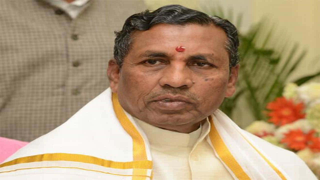 ಕೇವಲ ಗಾಂಧಿ ಪರಿವಾದವರು ಮಾತ್ರ ಕಾಂಗ್ರೆಸ್ ಅಧ್ಯಕ್ಷರಾಗಲು ಸೂಕ್ತ: ಮುನಿಯಪ್ಪ ಕೇವಲ ಗಾಂಧಿ ಪರಿವಾದವರು ಮಾತ್ರ ಕಾಂಗ್ರೆಸ್ ಅಧ್ಯಕ್ಷರಾಗಲು ಸೂಕ್ತ: ಮುನಿಯಪ್ಪ