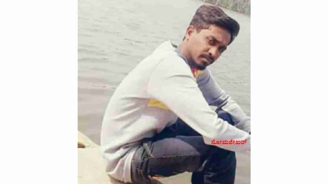 ಮುಖದ ಮೇಲೆ ಮೊಬೈಲ್ ಬೆಳಕು ಬಿಟ್ಟಿದ್ದಕ್ಕೆ ಚಾಕುವಿನಿಂದ ಇರಿದು ಹತ್ಯೆ