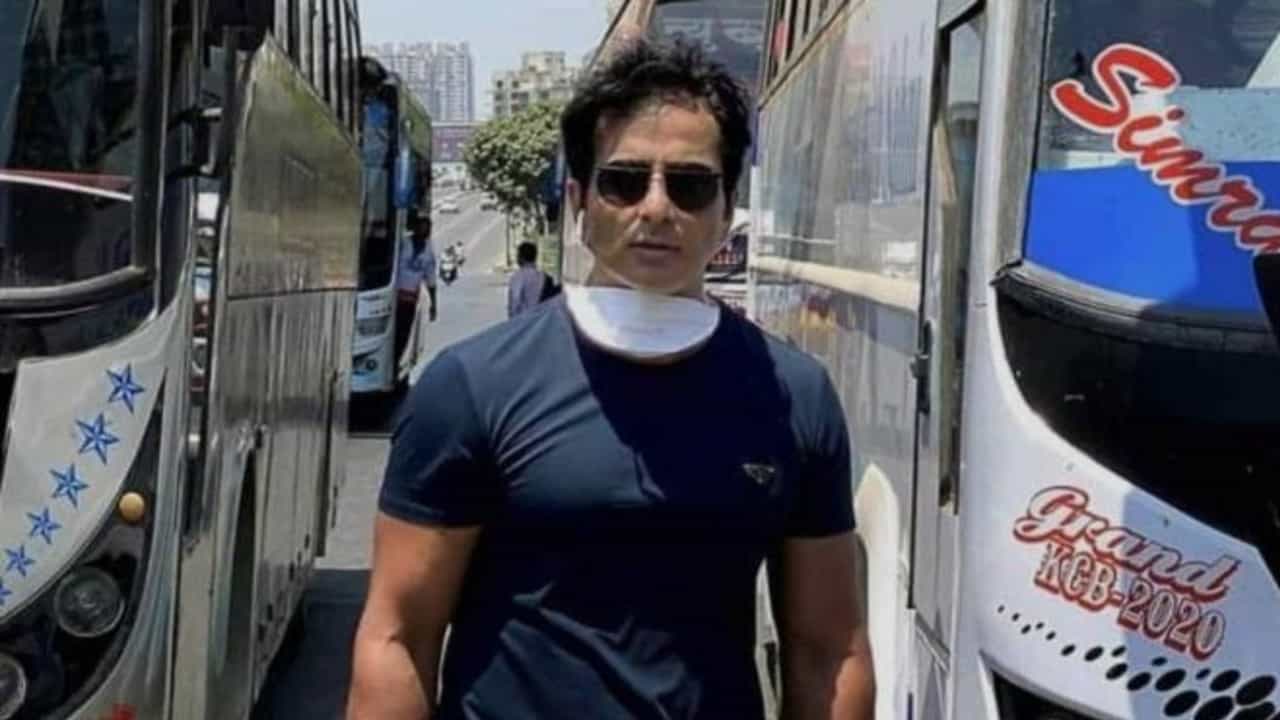 ಗಣೇಶನ ಹಬ್ಬಕ್ಕೆ Super Hero ಸೋನು ಏನು ಮಾಡಿದ್ದಾರೆ ನೋಡಿ?! ಗಣೇಶನ ಹಬ್ಬಕ್ಕೆ Super Hero ಸೋನು ಏನು ಮಾಡಿದ್ದಾರೆ ನೋಡಿ?!