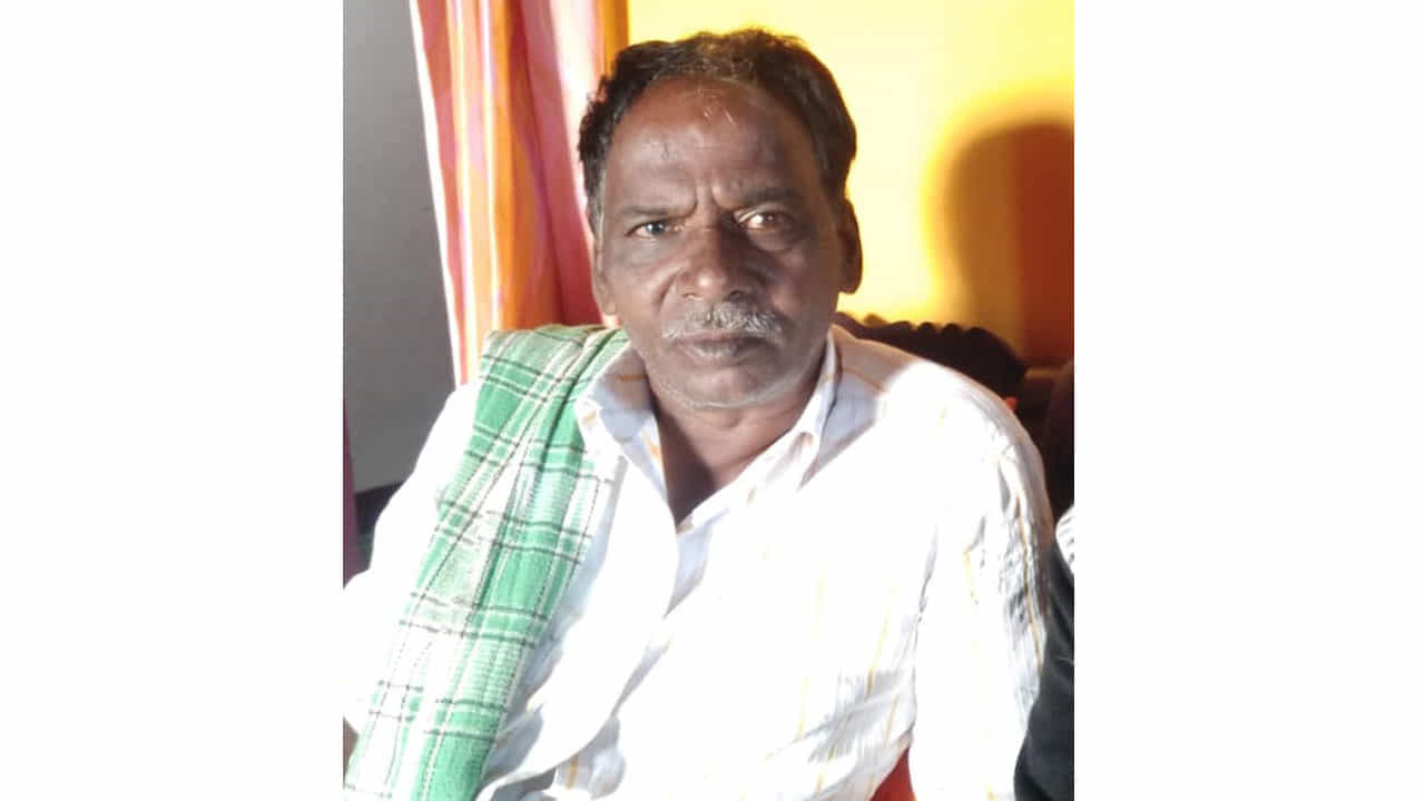ಕೋಡಿಹಳ್ಳಿಯಲ್ಲಿ ಮಾಜಿ ಯೋಧ ಪುಟ್ಟಸ್ವಾಮಯ್ಯ ಹತ್ಯೆ ಕೋಡಿಹಳ್ಳಿಯಲ್ಲಿ ಮಾಜಿ ಯೋಧ ಪುಟ್ಟಸ್ವಾಮಯ್ಯ ಹತ್ಯೆ