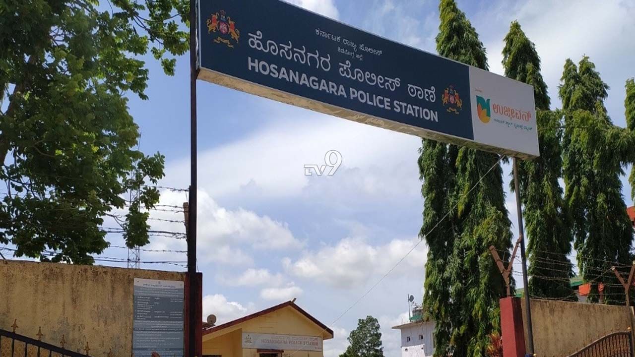 ಜಾತಿ-ಜಮೀನು ವಿವಾದ: ಮಸಗಲ್ಲಿ ಎಂಬಲ್ಲಿ ಎರಡು ಗುಂಪುಗಳ ಮಧ್ಯೆ ಮಾರಾಮಾರಿ ಜಾತಿ-ಜಮೀನು ವಿವಾದ: ಮಸಗಲ್ಲಿ ಎಂಬಲ್ಲಿ ಎರಡು ಗುಂಪುಗಳ ಮಧ್ಯೆ ಮಾರಾಮಾರಿ