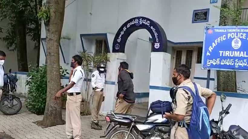 ತಿರುಮಲ ಘಾಟ್ ರಸ್ತೆಯಲ್ಲಿ ಚಿರತೆ ಹಾವಳಿ, 6 ಬೈಕ್ ಸವಾರರ ಮೇಲೆ ದಾಳಿ