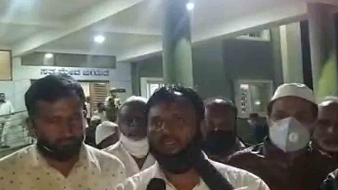 DJ ಹಳ್ಳಿ-KG ಹಳ್ಳಿ ಗಲಭೆ ಪ್ರಕರಣ: ಮತ್ತೋರ್ವ ಪ್ರಮುಖ ಆರೋಪಿ ವಾಜಿದ್ ಪಾಷಾ ಅರೆಸ್ಟ್ DJ ಹಳ್ಳಿ-KG ಹಳ್ಳಿ ಗಲಭೆ ಪ್ರಕರಣ: ಮತ್ತೋರ್ವ ಪ್ರಮುಖ ಆರೋಪಿ ವಾಜಿದ್ ಪಾಷಾ ಅರೆಸ್ಟ್