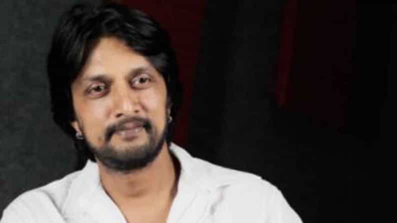 ಅಭಿನಯ ಚಕ್ರವರ್ತಿ ಹುಟ್ಟುಹಬ್ಬಕ್ಕೆ ಶುಭ ಕೋರಲು ಬಂದ ಅಭಿಮಾನಿಗಳನ್ನು ಚದುರಿಸಿದ್ರು ಅಭಿನಯ ಚಕ್ರವರ್ತಿ ಹುಟ್ಟುಹಬ್ಬಕ್ಕೆ ಶುಭ ಕೋರಲು ಬಂದ ಅಭಿಮಾನಿಗಳನ್ನು ಚದುರಿಸಿದ್ರು