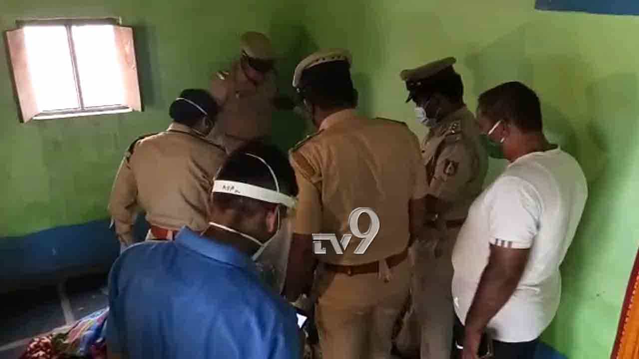 ಕೋಲಿನಿಂದ ಹೊಡೆದು ಪತ್ನಿಯ ಕೊಲೆಗೈದ ಪತಿರಾಯ.. ಕೋಲಿನಿಂದ ಹೊಡೆದು ಪತ್ನಿಯ ಕೊಲೆಗೈದ ಪತಿರಾಯ..