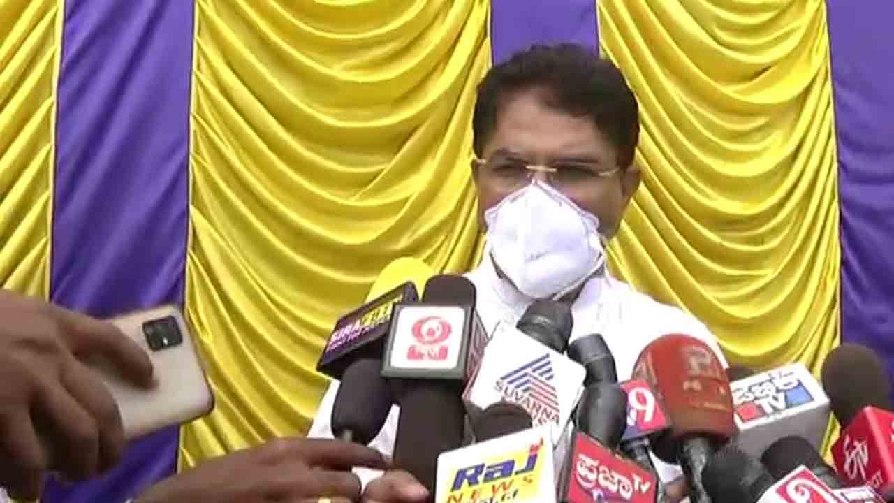 ಶಿಷ್ಟಾಚಾರದಂತೆಯೇ ಜಯಚಂದ್ರರನ್ನು ಕರೆಯುವ ಅಗತ್ಯವಿಲ್ಲ: ಅಶೋಕ್ ತಿರುಗೇಟು ಶಿಷ್ಟಾಚಾರದಂತೆಯೇ ಜಯಚಂದ್ರರನ್ನು ಕರೆಯುವ ಅಗತ್ಯವಿಲ್ಲ: ಅಶೋಕ್ ತಿರುಗೇಟು