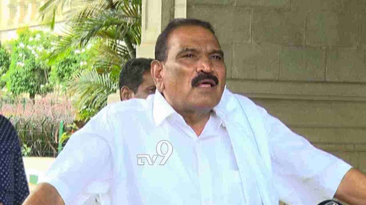 ಕೊರೊನಾ ಬಂದ್ರೆ ಅರ್ಧ ಎಕರೆ ಜಮೀನು ಢಮಾರ್ -ಶಿವಲಿಂಗೇಗೌಡರ ‘ವೈರಸ್’ ಬಾತ್!