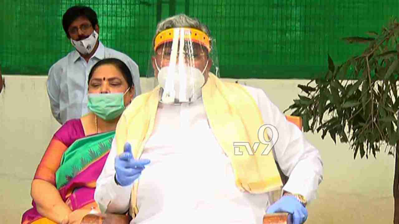 ಸ್ವಲ್ಪ ಬುದ್ಧಿವಂತಿಕೆ ಇಟ್ಕೊಂಡು ಮಾತನಾಡಬೇಕು.. HD ಕುಮಾರಸ್ವಾಮಿಗೆ ಸಿದ್ದರಾಮಯ್ಯ ಸಲಹೆ