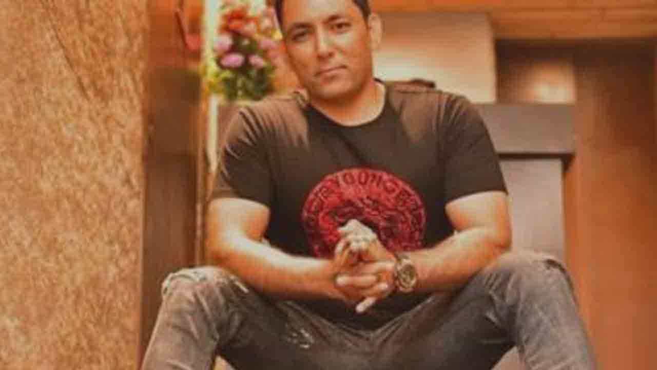 ಶೇಖ್ ಫಾಝಿಲ್ನ ಸರೆಂಡರ್ ಮಾಡಿಸ್ತೇವೆ, ಆದರೆ.. -CCB ಅಧಿಕಾರಿಗಳಿಗೆ ಕುಟುಂಬಸ್ಥರ ಷರತ್ತು ಶೇಖ್ ಫಾಝಿಲ್ನ ಸರೆಂಡರ್ ಮಾಡಿಸ್ತೇವೆ, ಆದರೆ.. -CCB ಅಧಿಕಾರಿಗಳಿಗೆ ಕುಟುಂಬಸ್ಥರ ಷರತ್ತು