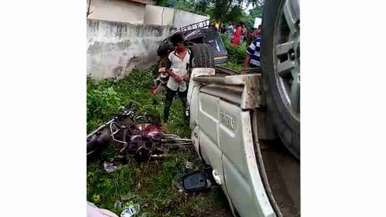 ಭೀಕರ ಅಪಘಾತ: ಬೈಕ್-ಆಟೋಗೆ ಕಾರು ಡಿಕ್ಕಿ, ಬೈಕ್ ಸವಾರ ಸ್ಥಳದಲ್ಲಿಯೆ ಸಾವು