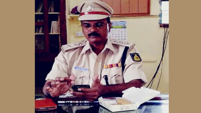 ದುಡ್ಡು ಎತ್ತುವ ಪ್ರೋಗ್ರಾಂ.. DySp ಹೆಸರಿನಲ್ಲಿ ನಕಲಿ ಫೇಸ್ಬುಕ್ ಅಕೌಂಟ್! ದುಡ್ಡು ಎತ್ತುವ ಪ್ರೋಗ್ರಾಂ.. DySp ಹೆಸರಿನಲ್ಲಿ ನಕಲಿ ಫೇಸ್ಬುಕ್ ಅಕೌಂಟ್!