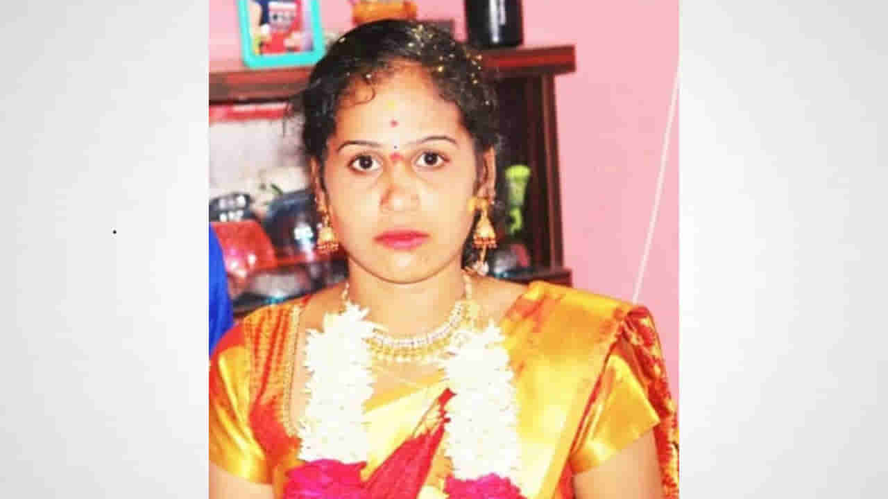 ನೇಣು ಬಿಗಿದ ಸ್ಥಿತಿಯಲ್ಲಿ ಯುವತಿಯ ಶವ ಪತ್ತೆ, ವರದಕ್ಷಿಣೆ ಕಿರುಕುಳ ಆರೋಪ