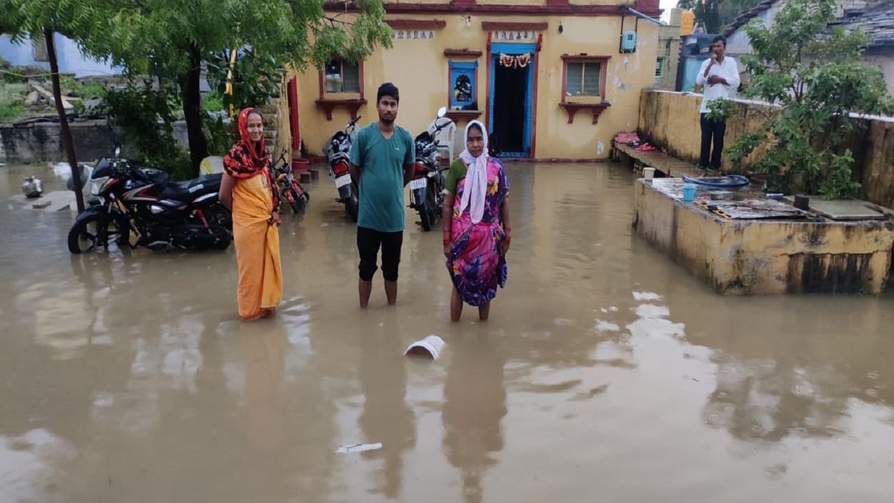 ಕಲಬುರಗಿಯಲ್ಲಿ ವರುಣನ ಆರ್ಭಟ: ಮುಳುಗಿದವು ಮನೆ, ಸೇತುವೆ