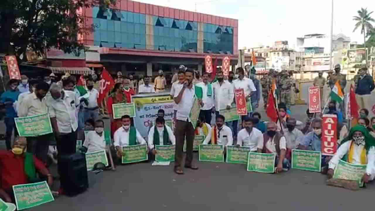 ಪ್ರತಿಭಟನೆಗೆ ಅವಕಾಶ ಕೊಟ್ಟಿದ್ದೀವಿ ಪ್ರತಿಭಟನೆ ಶಾಂತಿಯುತವಾಗಿ ನಡೆಸಿ ಡಿಸಿಪಿ ಎಚ್ಚರಿಕೆ