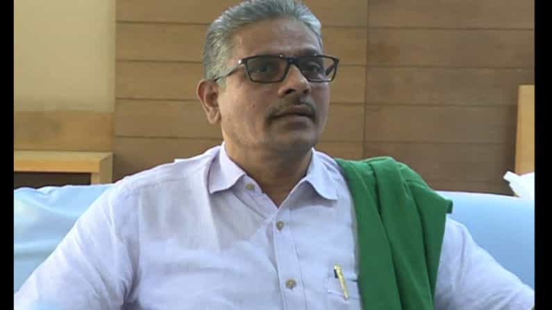 ದಂಡಿಸುವ ದಿಕ್ಕಿನಡಿ ಸರ್ಕಾರ ಮುಂದಾಗಬಾರದು: ಕೋಡಿಹಳ್ಳಿ ಚಂದ್ರಶೇಖರ್ ದಂಡಿಸುವ ದಿಕ್ಕಿನಡಿ ಸರ್ಕಾರ ಮುಂದಾಗಬಾರದು: ಕೋಡಿಹಳ್ಳಿ ಚಂದ್ರಶೇಖರ್