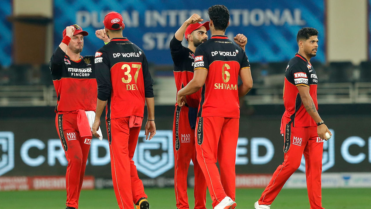 IPL 2020: RCB vs SRH  ಬೌಲರುಗಳ ಮೇಲುಗೈ: RCBಗೆ ವೀರಾವೇಶದ ಗೆಲುವು, ನಿಟ್ಟುಸಿರು ಬಿಟ್ಟ ಅಭಿಮಾನಿಗಳು