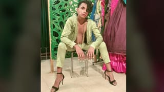 ನೀರಾವರಿ ಕಾಲುವೆಯಲ್ಲಿ ಮೊಸಳೆ ಪ್ರತ್ಯಕ್ಷ, ಯುವಕರೇ ಹಿಡಿದು ನದಿಗೆ ಬಿಟ್ರು