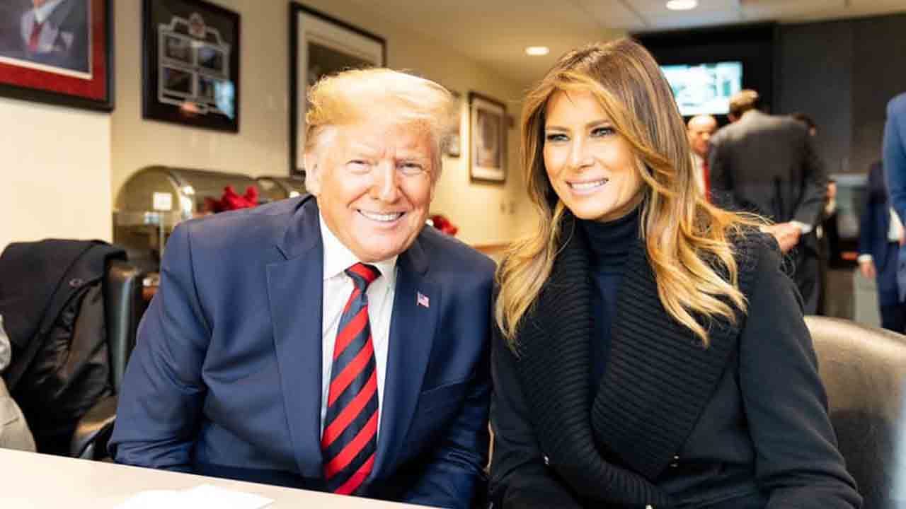 ಡೊನಾಲ್ಡ್ ಟ್ರಂಪ್ -ಪತ್ನಿ ಮೆಲಾನಿಯಾಗೆ ಕೊರೊನಾ: ಇಬ್ಬರೂ ಹೋಮ್ ಕ್ವಾರಂಟೈನ್ ಡೊನಾಲ್ಡ್ ಟ್ರಂಪ್ -ಪತ್ನಿ ಮೆಲಾನಿಯಾಗೆ ಕೊರೊನಾ: ಇಬ್ಬರೂ ಹೋಮ್ ಕ್ವಾರಂಟೈನ್