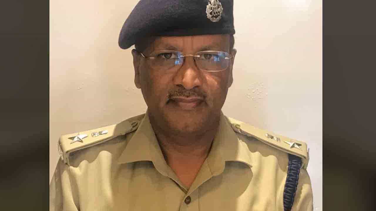 ರಾಜ್ಯದ 6 ಪೊಲೀಸರಿಗೆ ಕೇಂದ್ರ ಗೃಹ ಇಲಾಖೆಯ ಪದಕ ರಾಜ್ಯದ 6 ಪೊಲೀಸರಿಗೆ ಕೇಂದ್ರ ಗೃಹ ಇಲಾಖೆಯ ಪದಕ